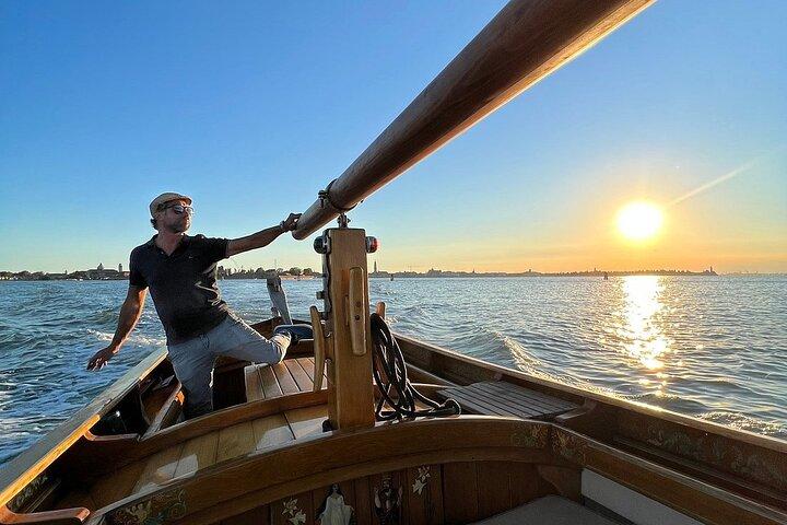 Venice : Magic at Sunset by Vintage Boat (Small Group)