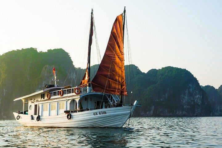 Personalisierte 2D1N Experience Ba Ham, Tien Ong mit Premium Kreuzfahrt