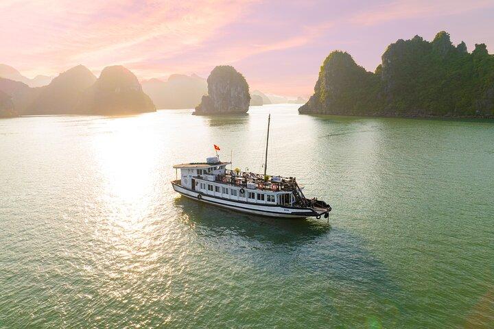 Personalisierte 2D1N Experience Ba Ham, Tien Ong mit Premium Kreuzfahrt