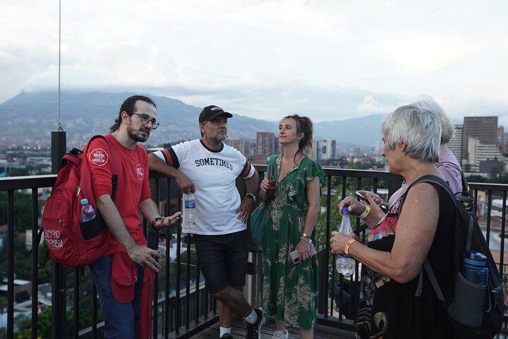 Visite partagée d'El Poblado, de Provence et de Manille