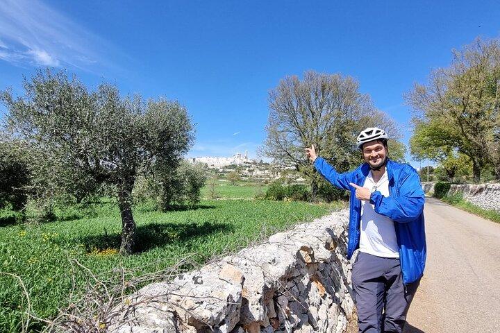 E-bike tour tra Locorotondo Cisternino e Martina Franca