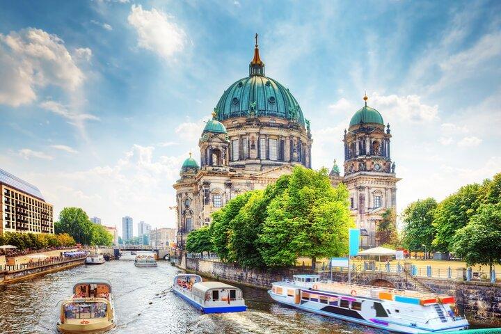 Praga para Berlim - transporte privado com 2 horas de turismo