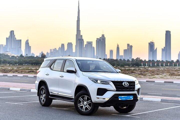 Dubai: Privat bytur i en premium SUV med chaufførguide