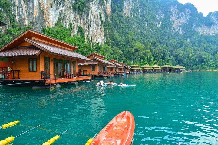 Tour al lago Cheow Lan con kayak en cueva de diamantes desde Phuket