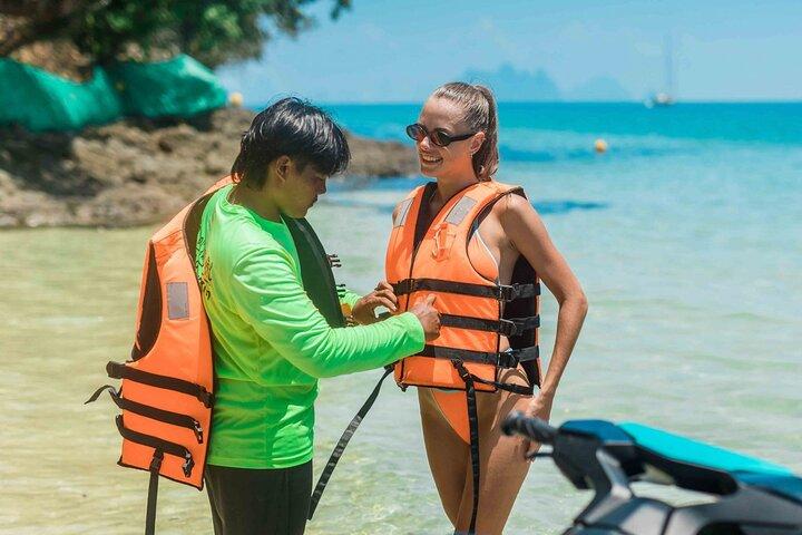 Jetski-tur på 4 timer og 50 km til 6 Phuket-øer