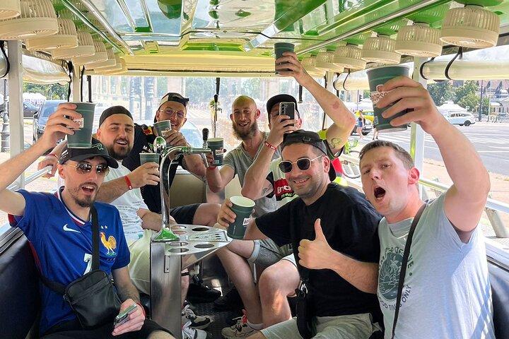 Budapest BeerBus City Tour - Experiência pública ilimitada 60'
