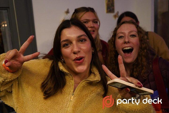 Budapest Ruin Pub Crawl + 6 chupitos + Entradas VIP + Juegos de beber