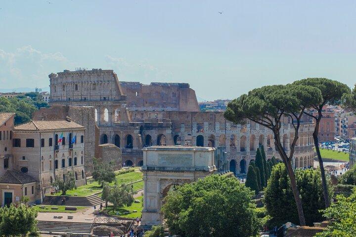 Colosseum with Gladiators Arena and Ancient Rome Guided Tour