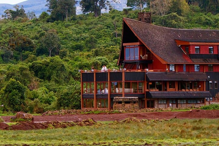 Nairobi Shared Tour with 4WD and Transportation