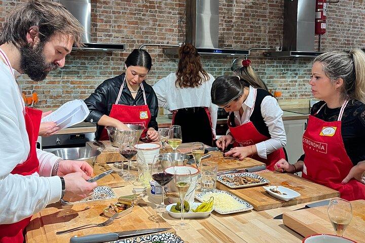 Traditioneller baskischer Pintxos Kochkurs in Bilbao
