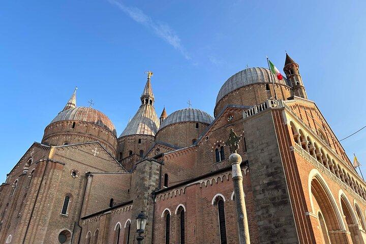 Visita guiada com áudio pelo Vêneto: Verona, Vicenza, Pádua e Veneza.
