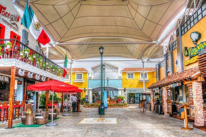 Cancun Walking Tour: Explore Top Sights & Hidden Gems