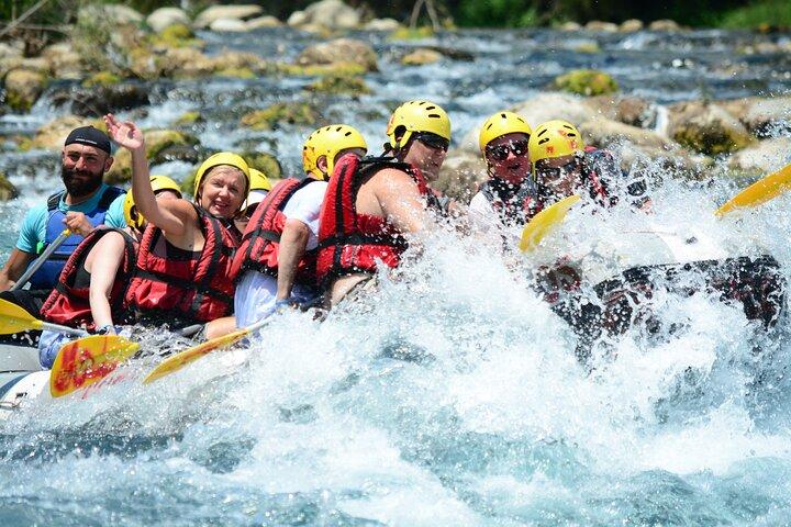White Water Rafting Adventure com almoço no Rio