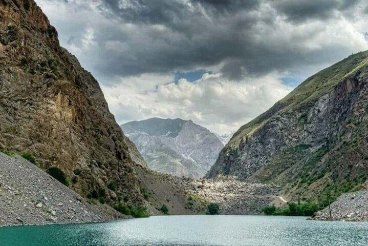 Au départ de Samarcande : Penjikent et Seven Lakes Day Trip