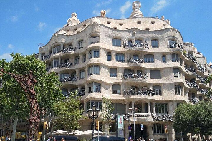 Private Gaudí Tour mit City Highlights. Barcelona im Überblick: