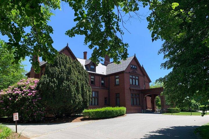 Newport's Opulent Gilded Age Homes: Een zelfstandige audiotour