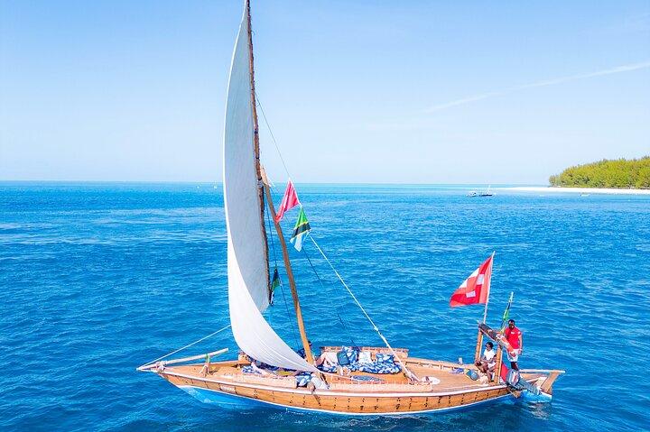Exclusieve privé Dhow zeilen & snorkelen Mnemba zandbank