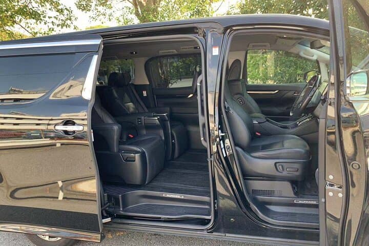 Private transfer from Central Tokyo to Disney Resort