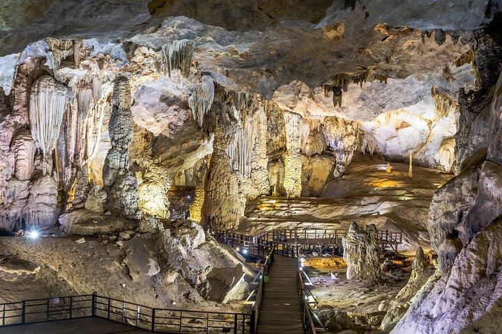 Hue Paradise Cave grupptur