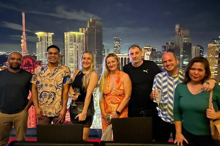Makati: Hoteller i nærheden af Music Clubs, Rooftops and Go Go Bars Nightlife Tour