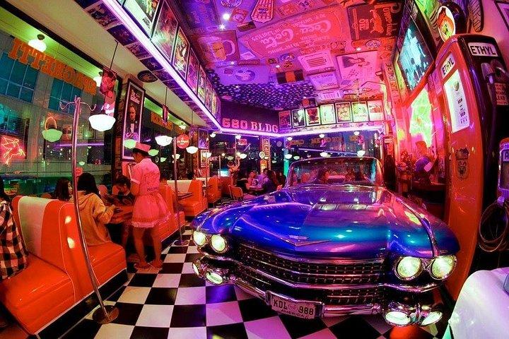 Makati: Music Clubs, Rooftops, and Go Go Bars Nightlife Tour