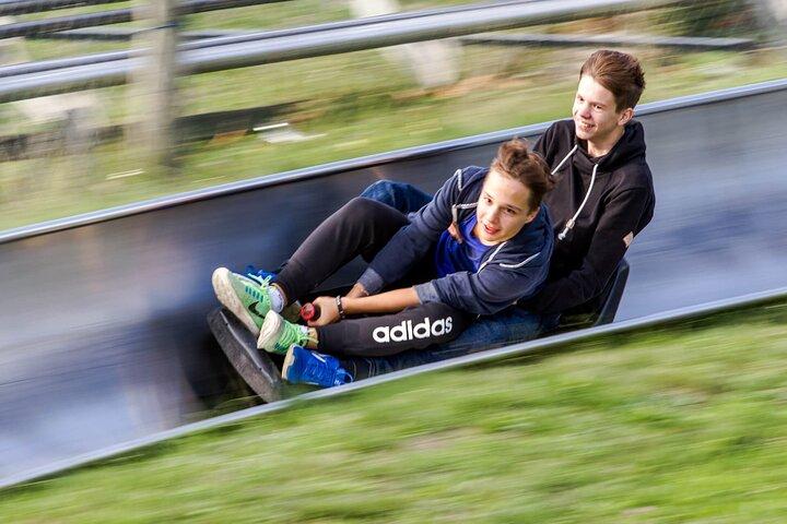 Visegrad Castle Plus Bobsled Ride med bastu eller Donau Beach