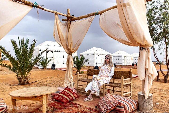 Excursão privada de 3 dias no Sáhara de Fez até Marrakech & Luxury Camp