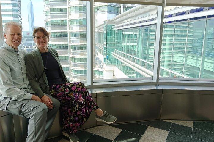 Petronas Twin Towers Ingresso speciale e pranzo con guida esperta