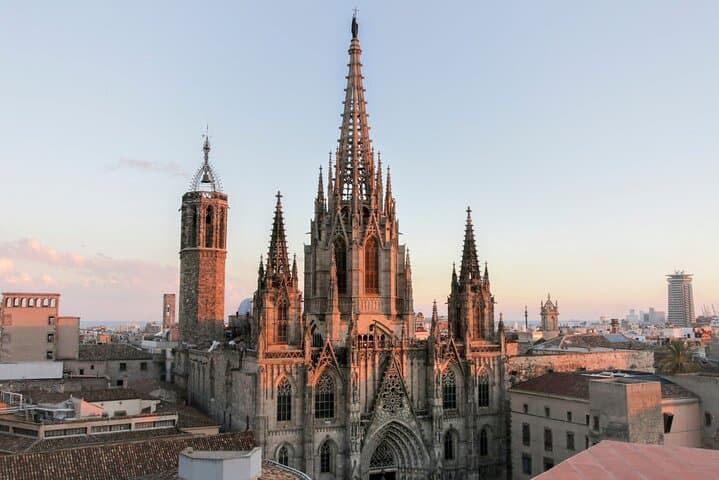 Barcelona Cathedral Tour : Early Exclusive Access + Breakfast