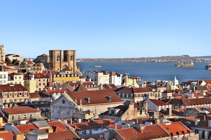 Lisbon Castel Sao Jorge 列をスキップ オーディオガイド付きチケット