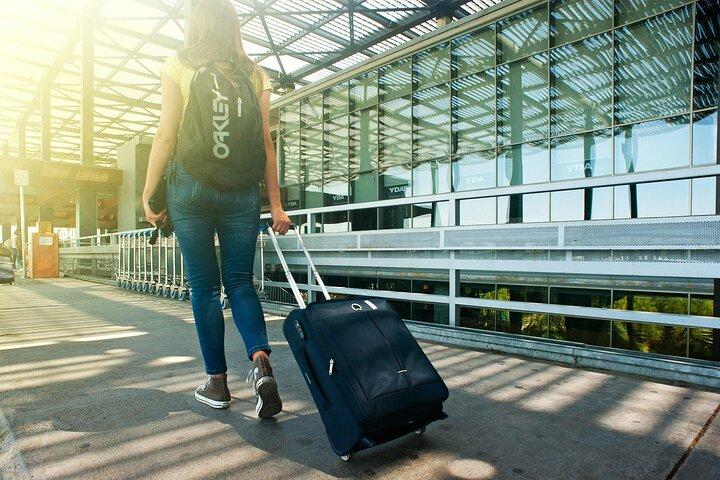 Traslado privado de ida al aeropuerto desde / hacia el hotel en Marrakech