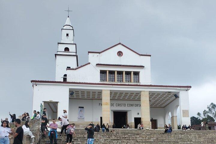 Tour a Bogotà, Monserrate, musei e arte locale con trasporto