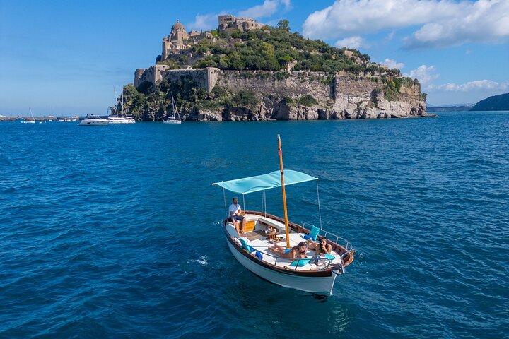 Private boat tour of Ischia and/or Procida