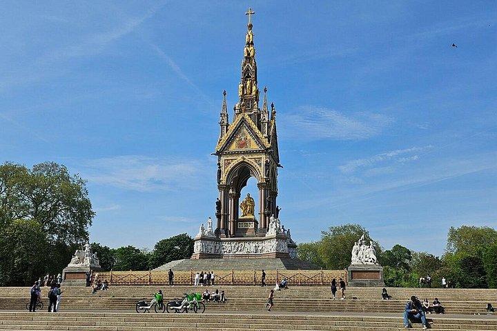 TFLライセンス取得ドライバー付きロンドン観光1日または半日ツアー