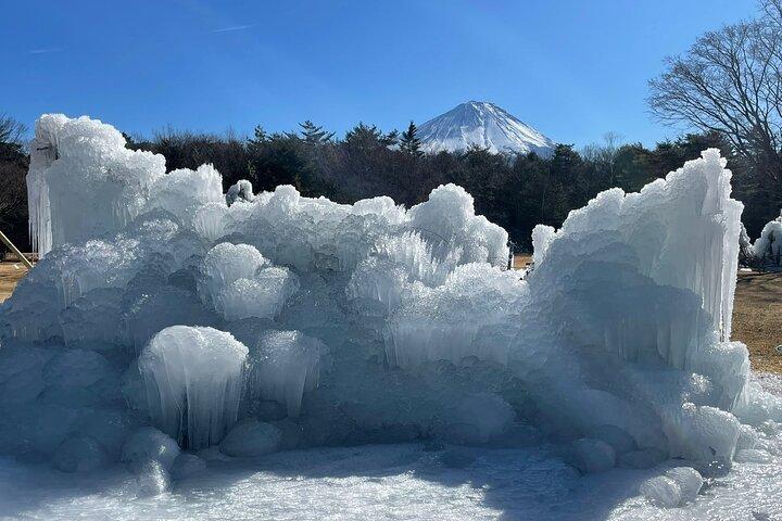 カスタマイズ可能な富士山プライベート日帰り旅行、英語を話すドライバー