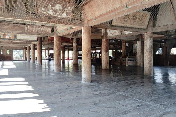 Hiroshima Highlights Guided Tour in 5.5 hours