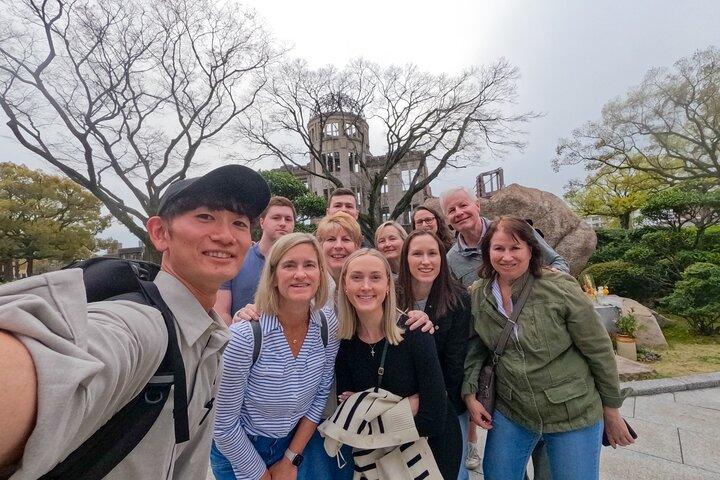 Hiroshima 3 - Uur Peace Walking Privétour met lokale Gids