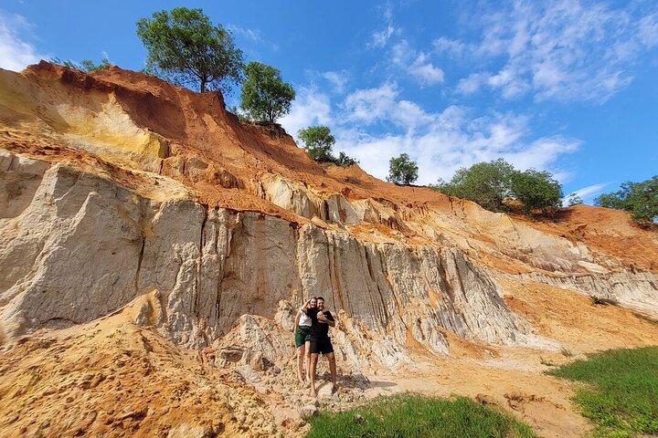 ホーチミン：息をのむような夕日とともにムイネの砂丘への最高の日帰り旅行