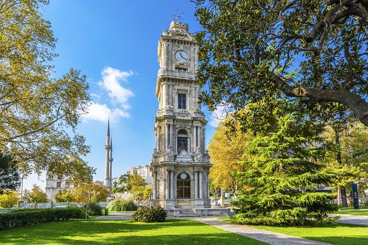 Dolmabahce Palace and Harem Skip-the-Line Ticket with Audio Guide