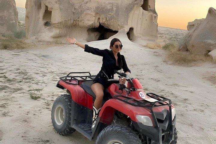 カッパドキア ギョレメの ATV クワッドバイク ツアー