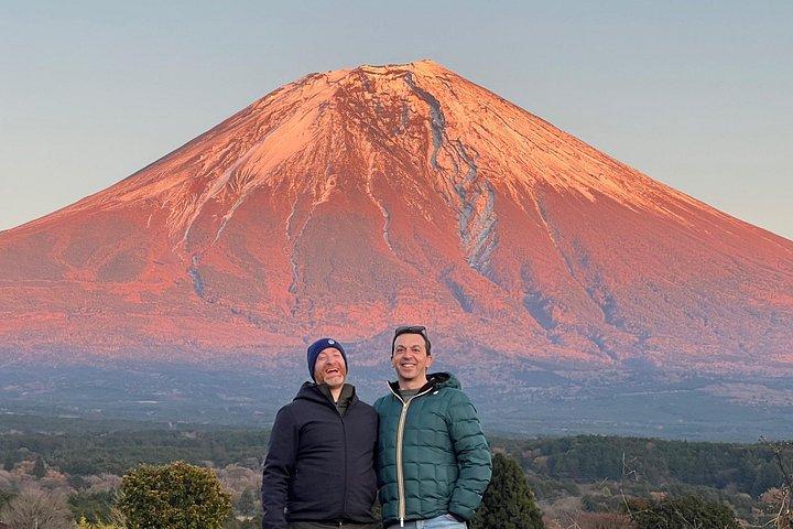 東京発富士山プライベートツアー:絶景BBQ&隠れ家
