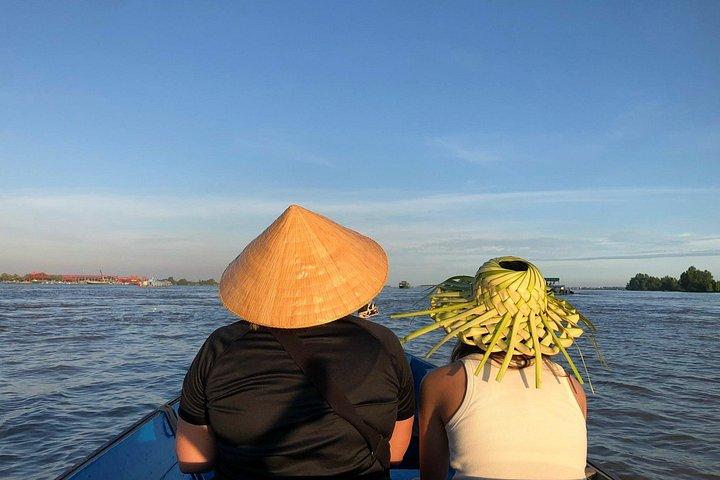 Solnedgangsoplevelse på Mekong-floden og udforsk Brilliant City