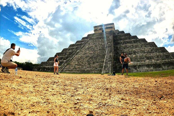 Gita privata di un giorno da Mérida a Chichén Itzá Izamal e Cenote