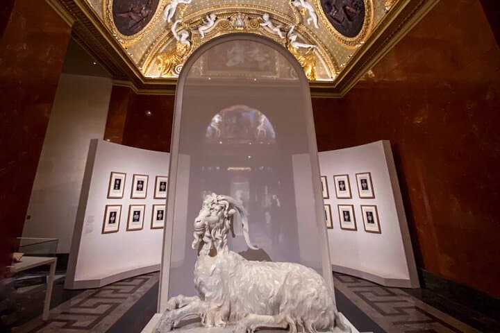 Louvre Highlights & Mona Lisa Tour with Seine Cruise Ticket