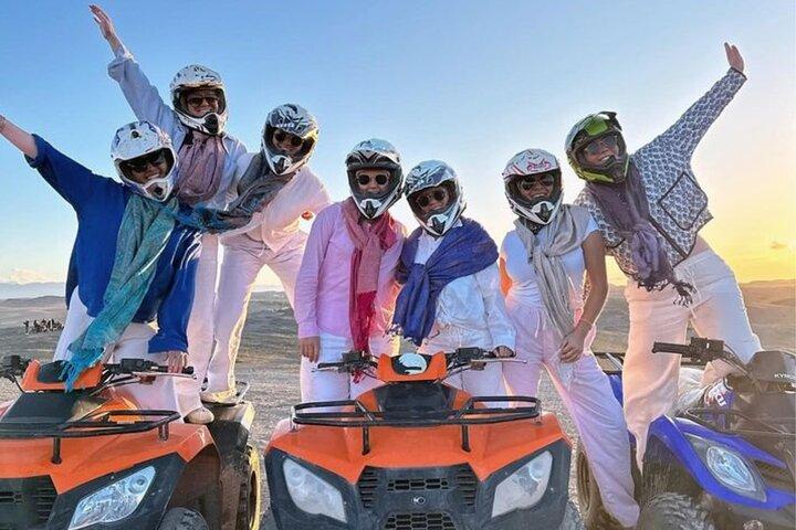 Deserto di Agafay: cammello e quad con cena Chouf L’Or