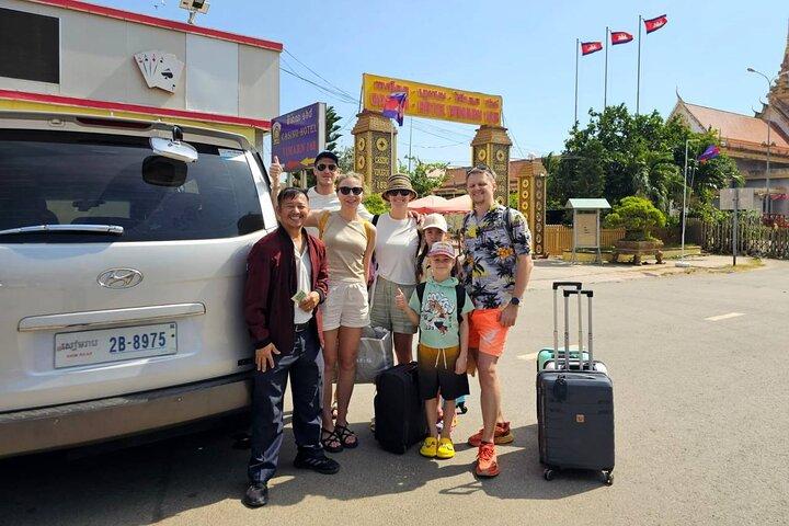 To dages tur, taxi Phnom Penh til Siem Reap, Angkor besøg og retur