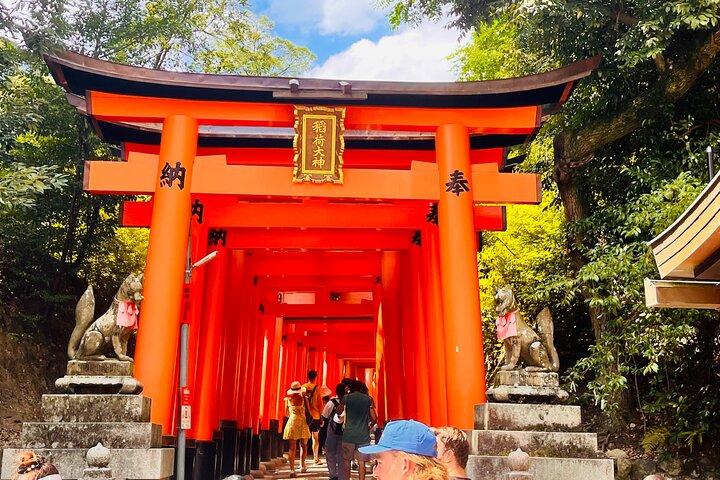 Visite personnalisable de Kyoto avec Guide et véhicule de luxe