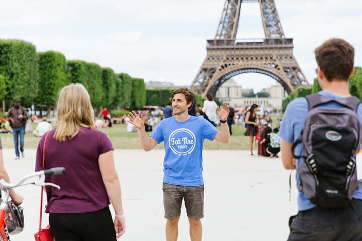 Private Highlights of Paris Bike Tour