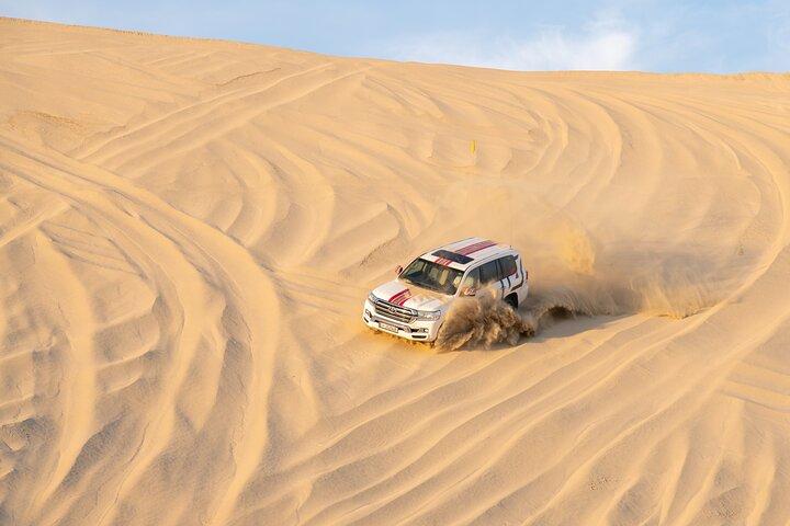 Heldags Qatars ökensafari: sanddyner, sandboarding, kameler