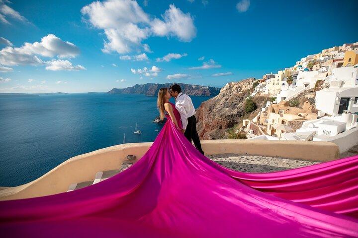 Santorini Oia: sesión de fotos privada con vestido volador
